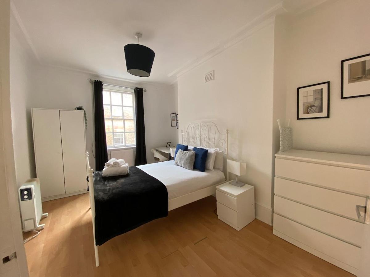 Lovely 2 Bed Flat In Soho! Londra Dış mekan fotoğraf