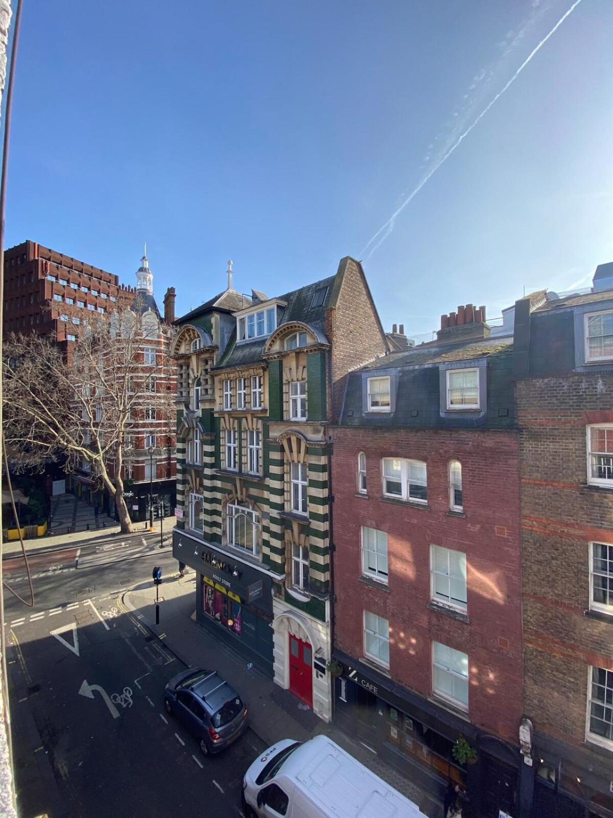 Lovely 2 Bed Flat In Soho! Londra Dış mekan fotoğraf